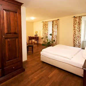 Wittelsbacher Zollhaus Hotel